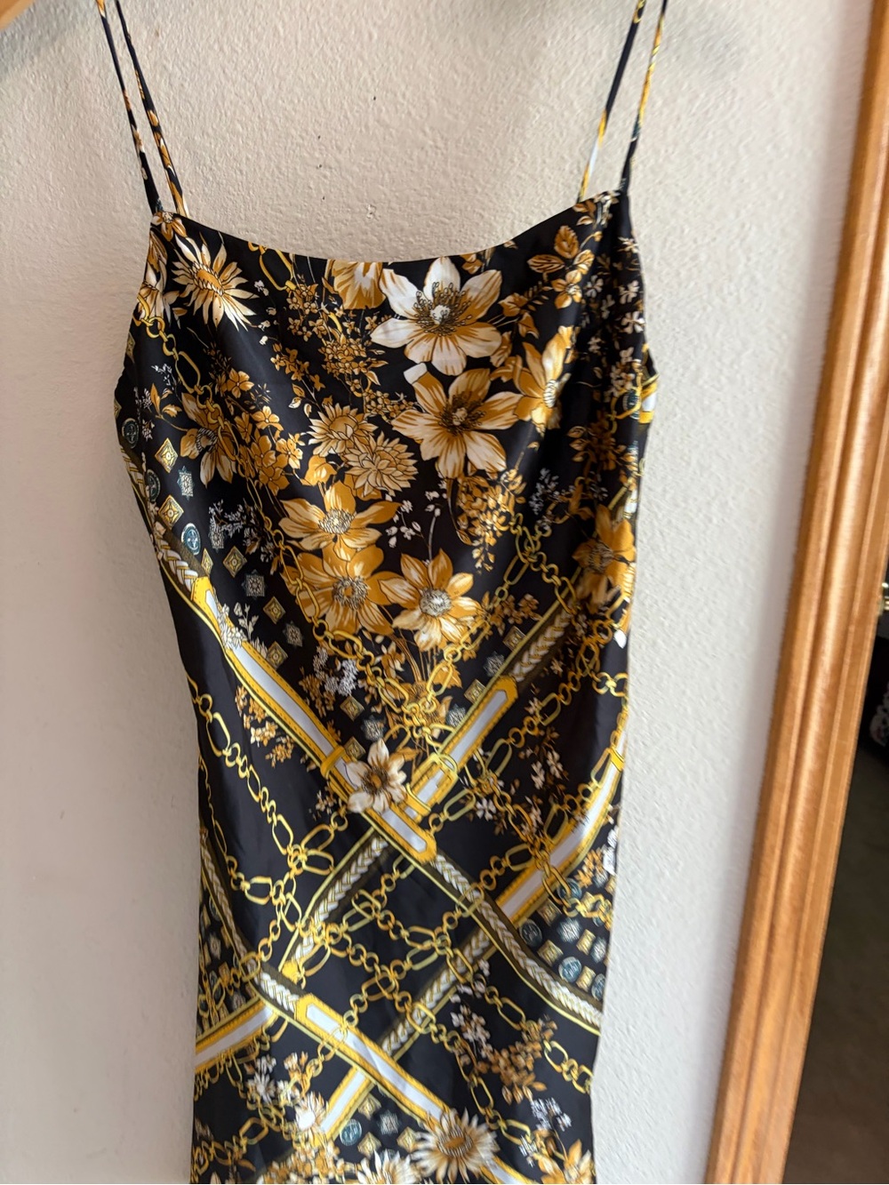 Princess Polly Lucci Slip Mini Dress Square Neck Floral Chain Slit Black Gold 6 - Picture 11 of 11